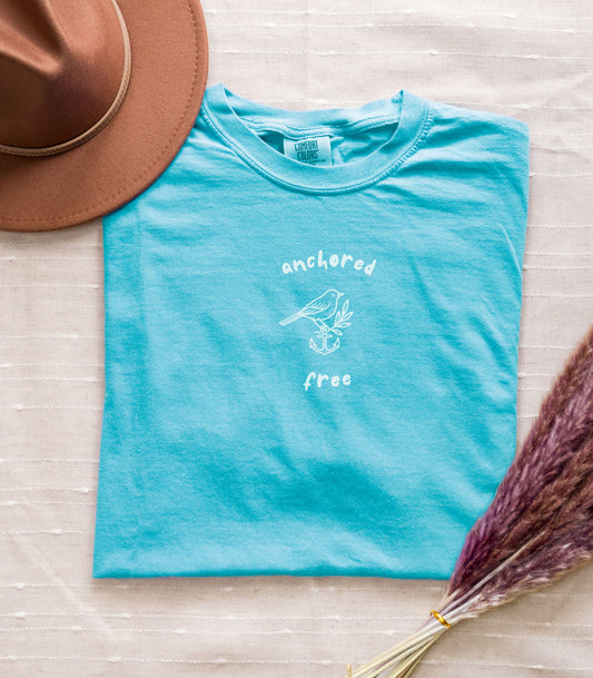 Anchored + Free Tee